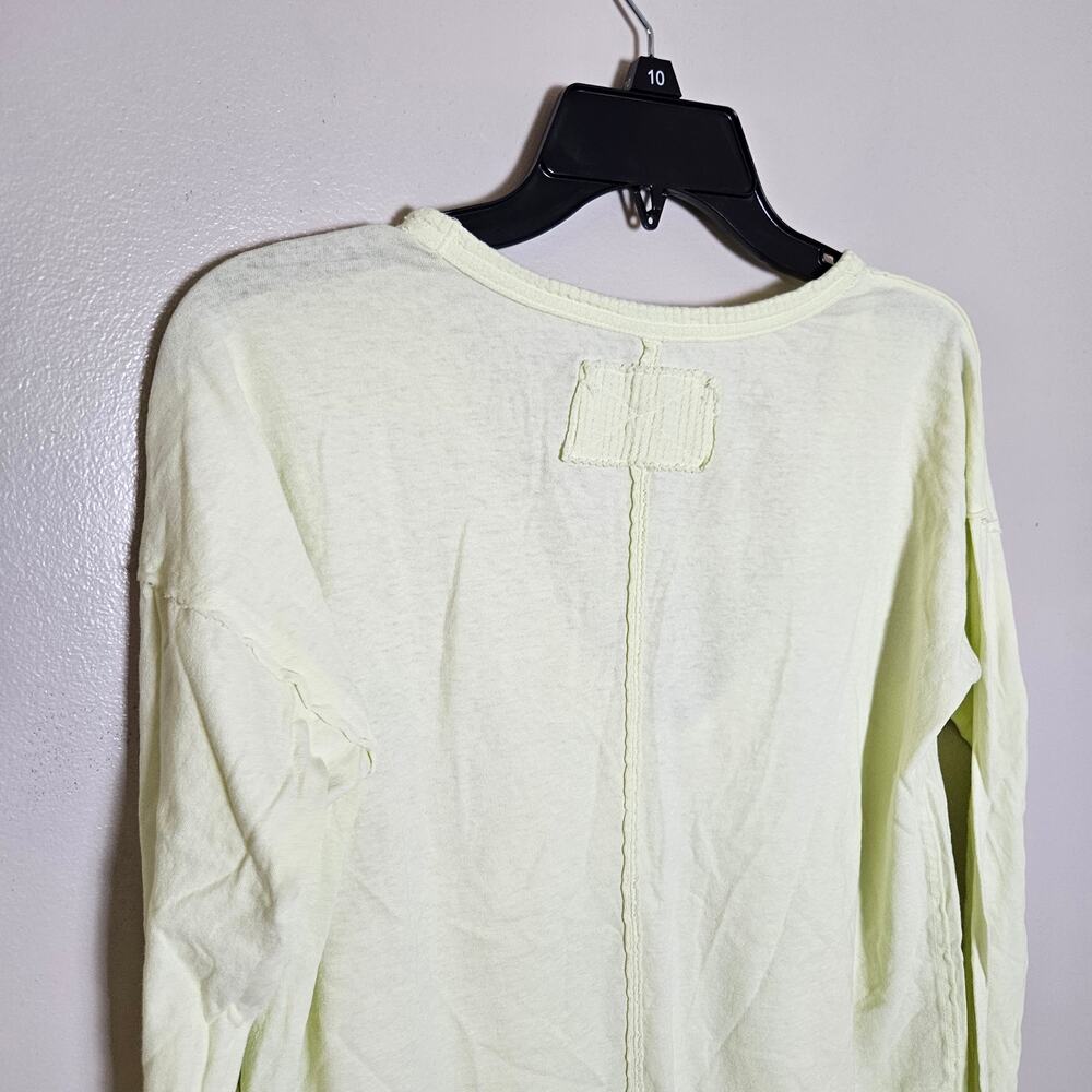 NWOT We The Free V Neck Lime Sorbet Coastal Cruising Long Sleeve Tee Sz M - Picture 11 of 14